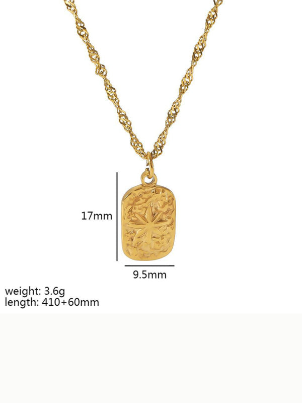 Fashionable and versatile heart-shaped textured pendant necklace